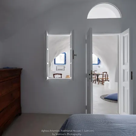 Aghios Artemios Traditional Hotel 3*