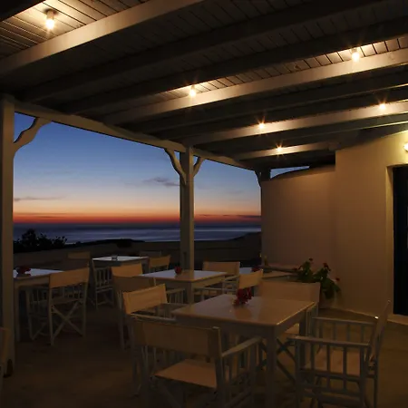 Aghios Artemios Traditional מלון 3*