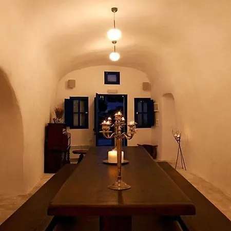 Aghios Artemios Traditional מלון
