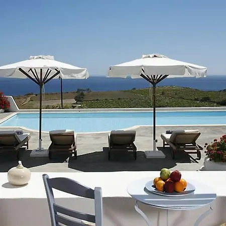 Aghios Artemios Traditional מלון 3*