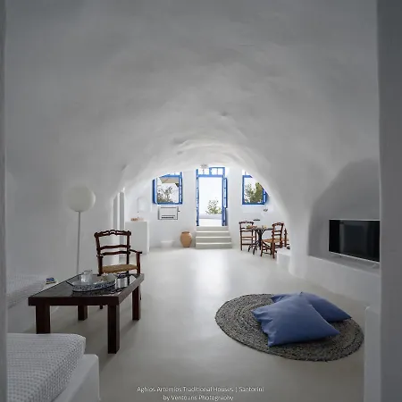 Hotell Aghios Artemios Traditional 3*