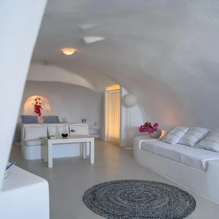 Hotel Aghios Artemios Traditional