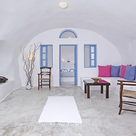 Aghios Artemios Traditional 3* Imerovigli (Santorini)