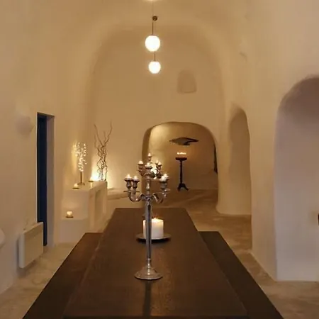 Aghios Artemios Traditional 3* Imerovigli (Santorini)