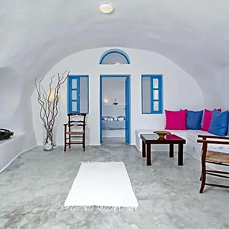 Aghios Artemios Traditional Hotel