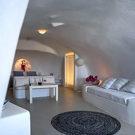 Hotell Aghios Artemios Traditional 3*