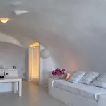 Aghios Artemios Traditional Imerovigli (Santorini)