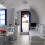 Aghios Artemios Traditional 3* Imerovigli (Santorini)
