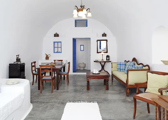 Aghios Artemios Traditional Hotel 3*