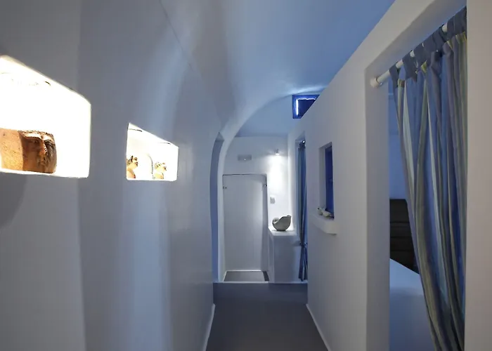 Aghios Artemios Traditional Hotel 3*