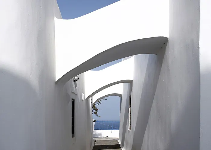 Aghios Artemios Traditional Imerovigli (Santorini)