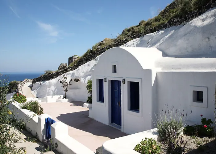 Hotel Aghios Artemios Traditional 3*