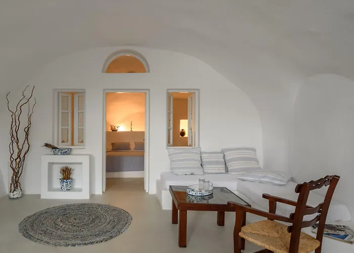 Aghios Artemios Traditional 3* Imerovigli (Santorini)